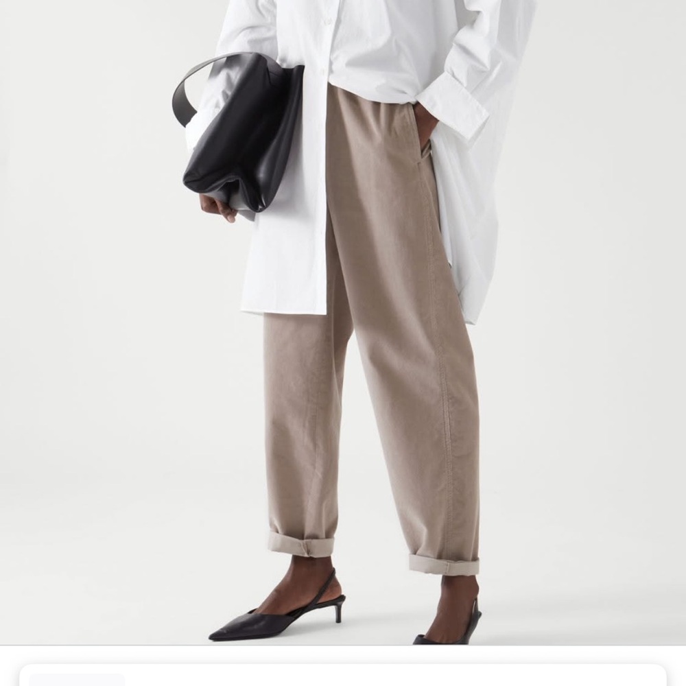 COS
Relaxed-Fit Corduroy Trousers Europe 36 US 6 color tan organic cotton - Picture 2 of 14